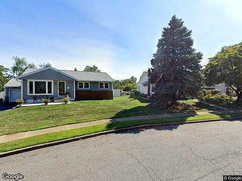 Bridgewater Rd #D-7, Brookhaven, PA 19015