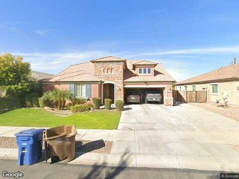E Pickett Ct, Queen Creek, FL 33877