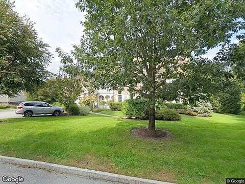 Summerhill Ln, Gladwyne, PA 19035