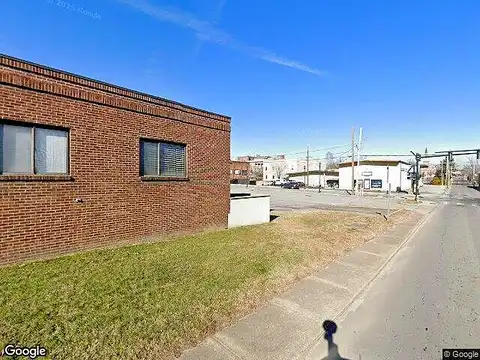 Caroline Valley Ln, Hendersonville, PA 18433