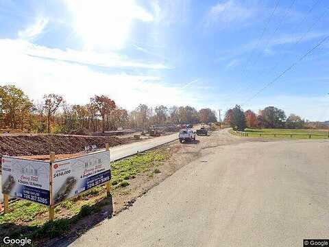 S 10Th St, Youngwood, PA 15697