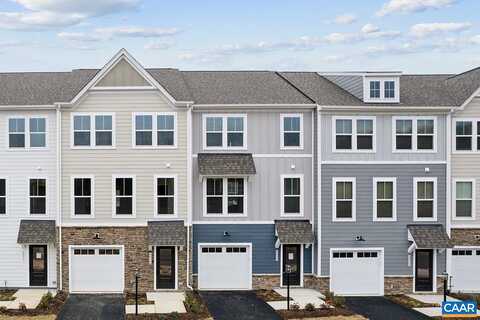 Lexi Ln, CROZET, VA 22932