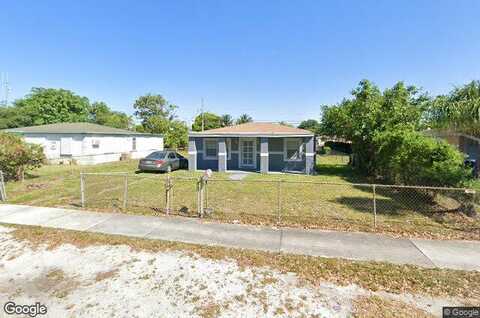 21, Miami Gardens, FL 33054