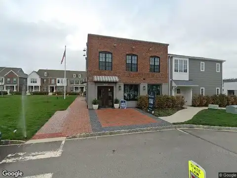 Hastings Cres, Bridgeville, PA 15017