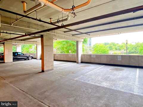 Strutfield Lane, Alexandria, VA 22311