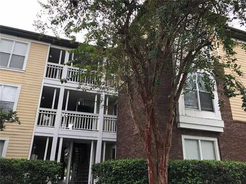 Winsford Oak Boulevard, Tampa, FL 33624