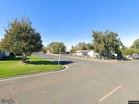 E 410 E 4Th St, Warden, WA 98857