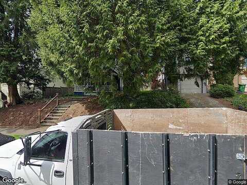 Ashworth Ave N #B, Seattle, WA 98103