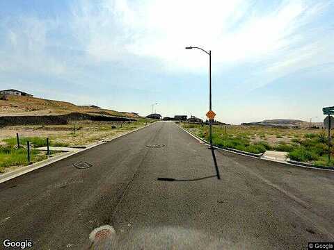 W 30Th Pl, Kennewick, WA 99338
