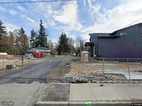 Holly Dr #B, Everett, WA 98204