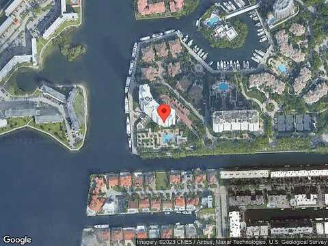 W Island Blvd Ph 8, Aventura, FL 33160