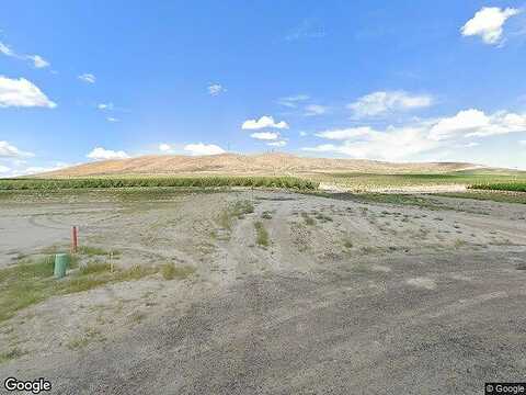 Highview St, Richland, WA 99352