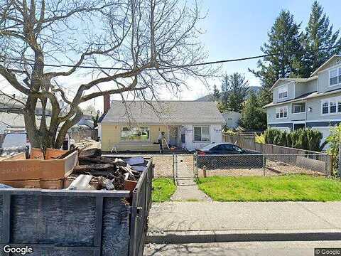E Park St #A22, North Bend, WA 98045