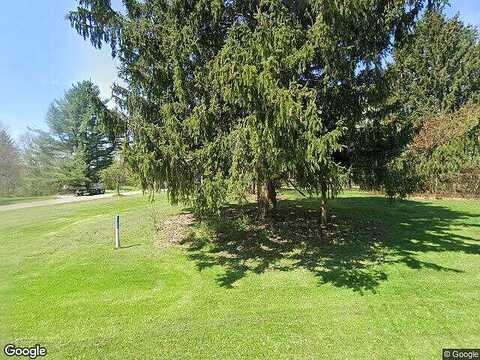 Lakeview Dr, Lackawannock Twp, PA 16159
