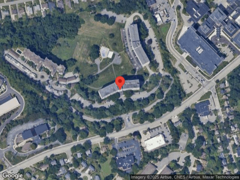 Bower Hill #514B, Mt Lebanon, PA 15243