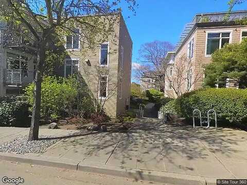 Ferncliff, BAINBRIDGE ISLAND, WA 98110