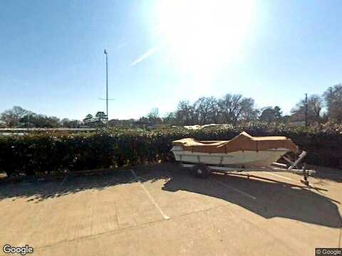 Island Circle #B204, Tool, TX 75143
