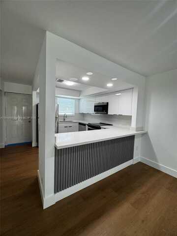 1460 SW 24th Ct, Fort Lauderdale, FL 33315