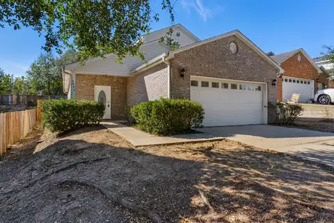 S Lakeview Dr, Crestview, FL 32536