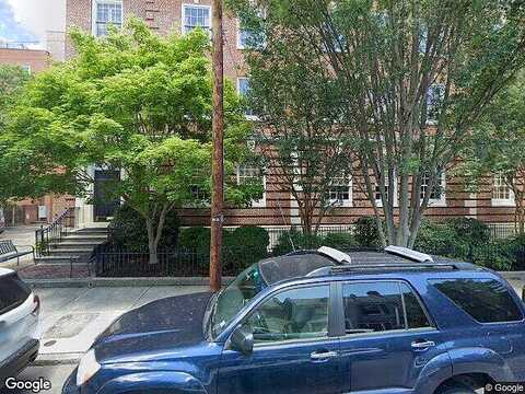 West, RICHMOND, VA 23220