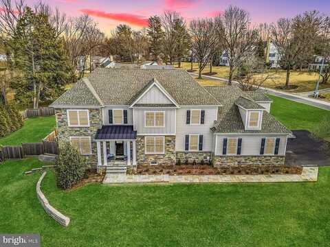 Spruce, VILLANOVA, PA 19085