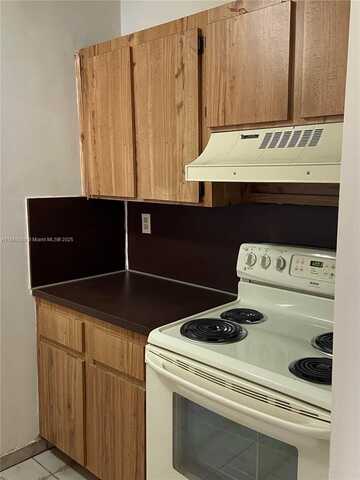 440 E 23rd St, Hialeah, FL 33013