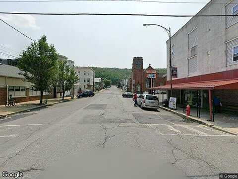 E Market St, MAHANOY CITY, PA 17948