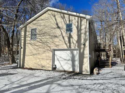 Maxatawny, POCONO LAKE, PA 18347