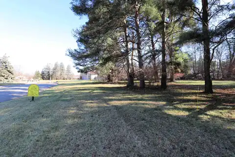 Crooked Limb Court, Flushing, MI 48433
