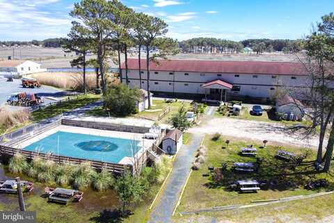 Coachs, CHINCOTEAGUE ISLAND, VA 23336