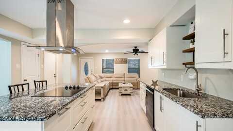 Meadow Crest, DUNCANVILLE, TX 75137