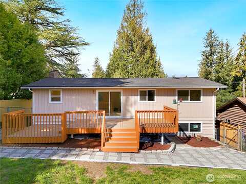 164Th, TUKWILA, WA 98188