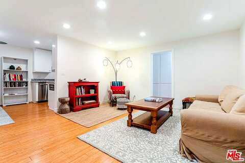 17Th, SANTA MONICA, CA 90403