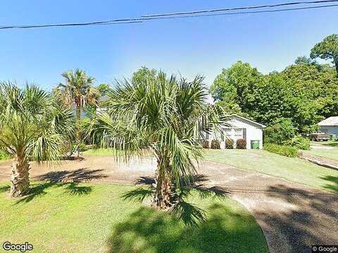 8Th, QUINCY, FL 32351