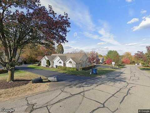 Heather Heights, CRESCENT, PA 15046