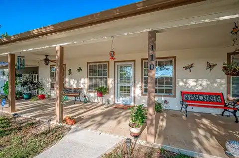 Kyle, ONALASKA, TX 77360
