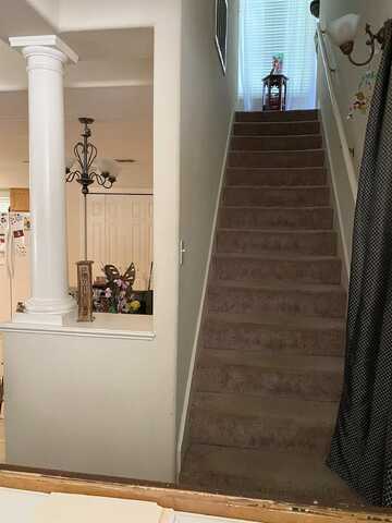 Laurelwood, TALLAHASSEE, FL 32308