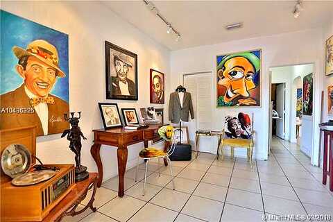 13Th, MIAMI, FL 33135
