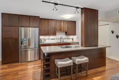 Nicollet, MINNEAPOLIS, MN 55403