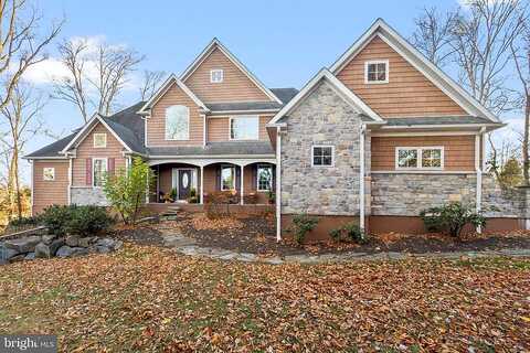 Corrine, WEST CHESTER, PA 19382