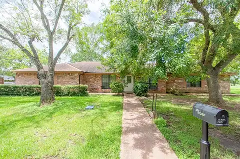 Gupton, WEST COLUMBIA, TX 77486