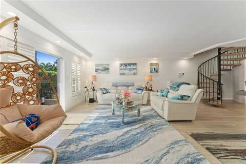 670 Tennis Club Dr, Fort Lauderdale, FL 33311