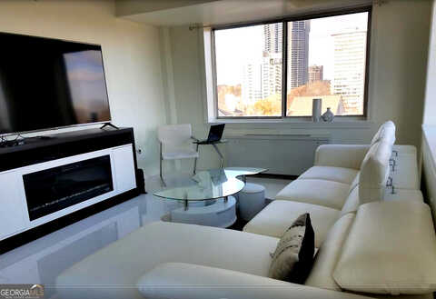 Peachtree, ATLANTA, GA 30305