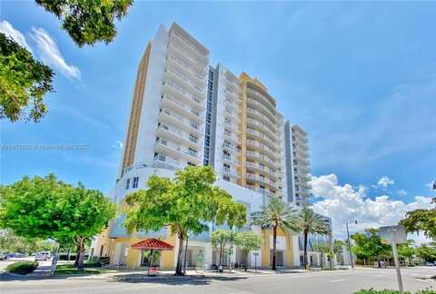 900 SW 8th St, Miami, FL 33130