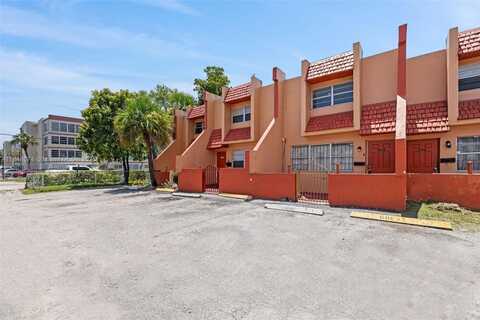 4045 NW 19th St, Lauderhill, FL 33313
