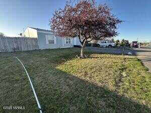 19Th, KENNEWICK, WA 99337