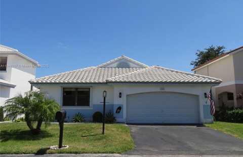 15060 Norfolk Ln, Davie, FL 33331