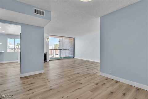 Royal Crest, LAS VEGAS, NV 89169