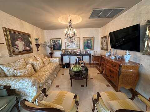700 Biltmore Way, Coral Gables, FL 33134