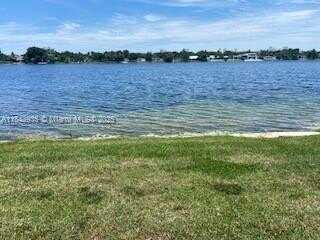 19027 NE 18th Ave, Miami, FL 33179